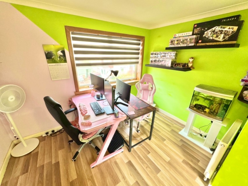 Images for 17 Roaden Avenue, Paisley, Renfrewshire, PA2 0AT, UK