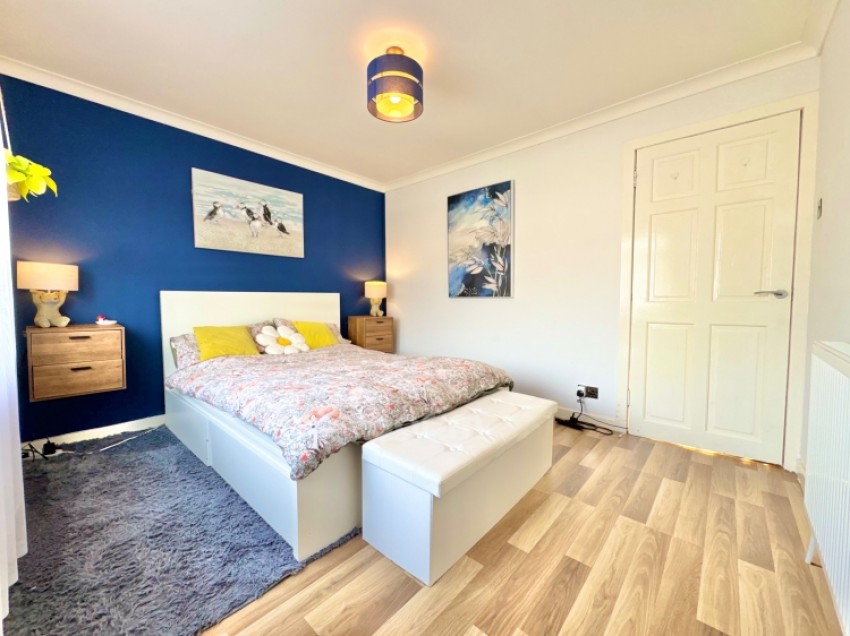 Images for 17 Roaden Avenue, Paisley, Renfrewshire, PA2 0AT, UK