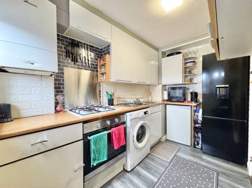 Images for 2 Maxwell Court, Beith, Ayrshire, KA15 1DP, UK