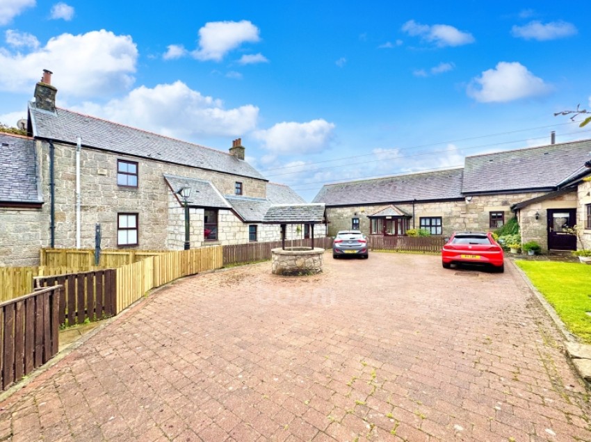 Images for 9 West Fulton Cottages Craigends Road, Houston, Johnstone, Renfrewshire, PA6 7FZ, UK