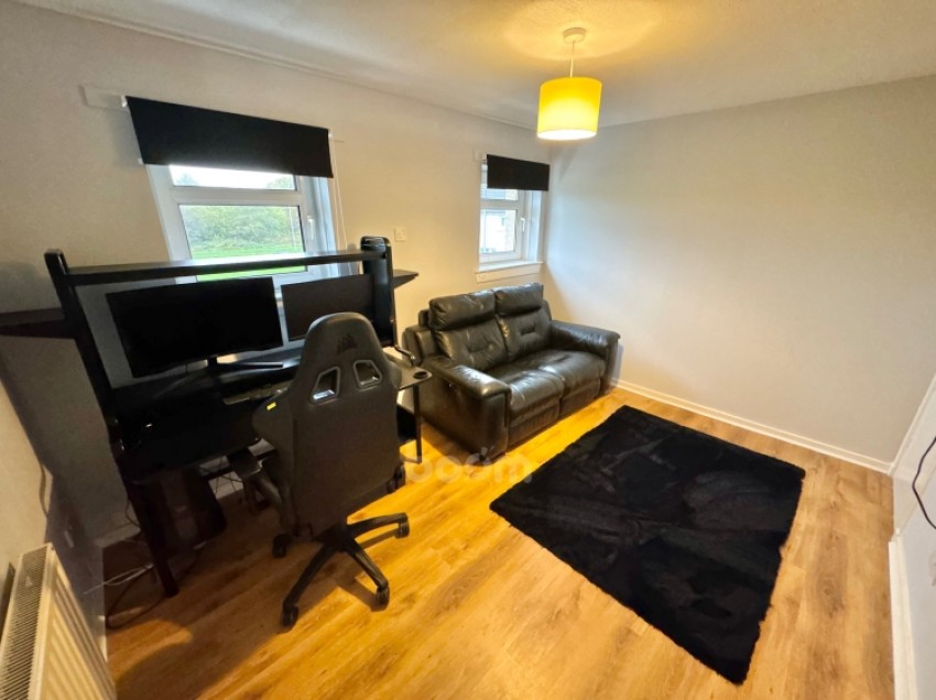 Images for 76 Stirling Drive, Linwood, Paisley, Renfrewshire, PA3 3LW, UK