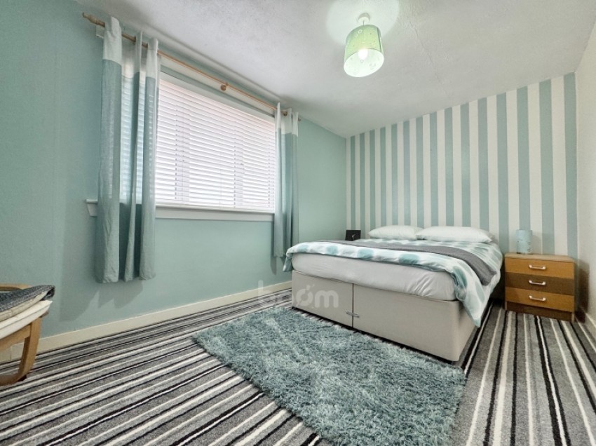 Images for 4 Braemount Avenue, Paisley, Renfrewshire, PA2 8QQ, UK