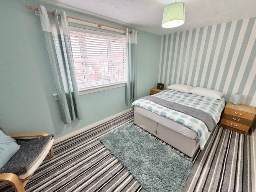 Images for 4 Braemount Avenue, Paisley, Renfrewshire, PA2 8QQ, UK