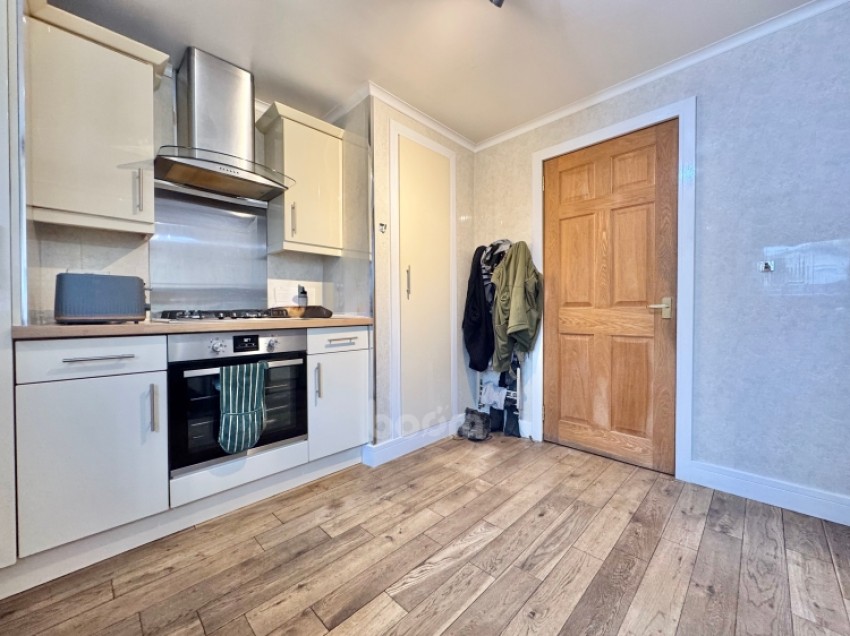 Images for 1 Beech Avenue, Elderslie, Johnstone, Renfrewshire, PA5 9LF, UK