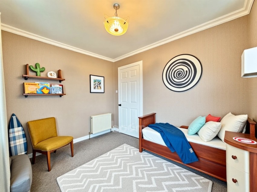 Images for 1 Beech Avenue, Elderslie, Johnstone, Renfrewshire, PA5 9LF, UK