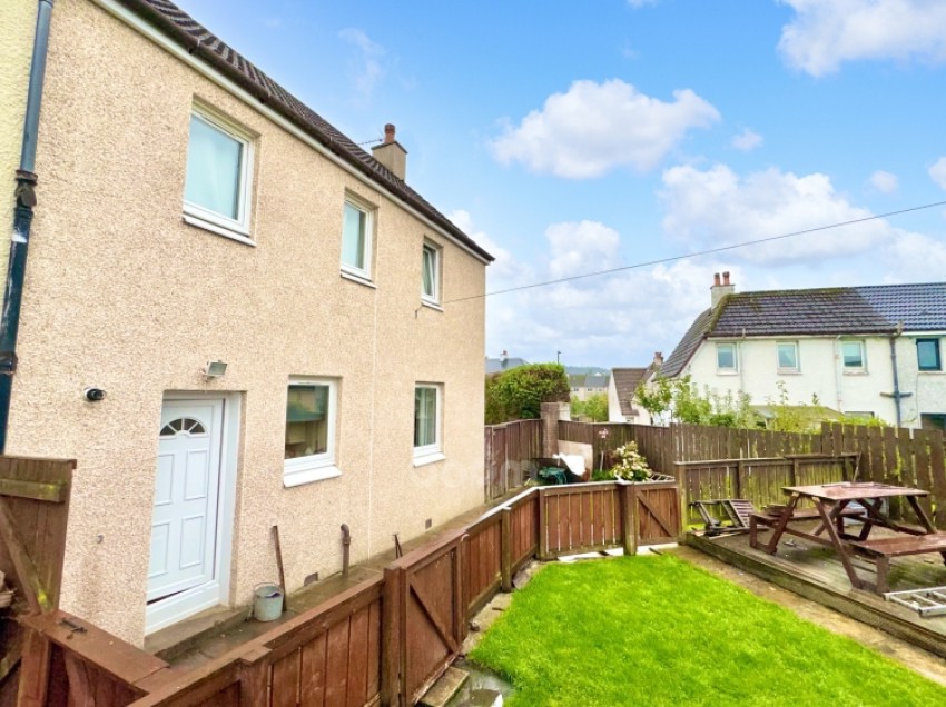 Images for 1 Beech Avenue, Elderslie, Johnstone, Renfrewshire, PA5 9LF, UK