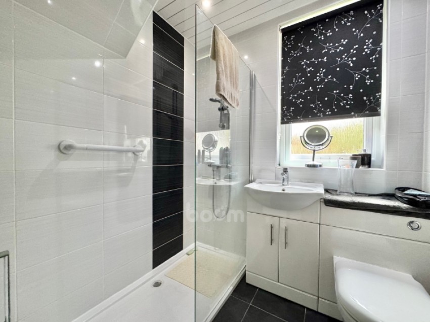 Images for 1 Beech Avenue, Elderslie, Johnstone, Renfrewshire, PA5 9LF, UK