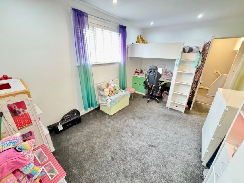 Images for 37 Thorntree Avenue, Beith, Ayrshire, KA15 2EE, UK