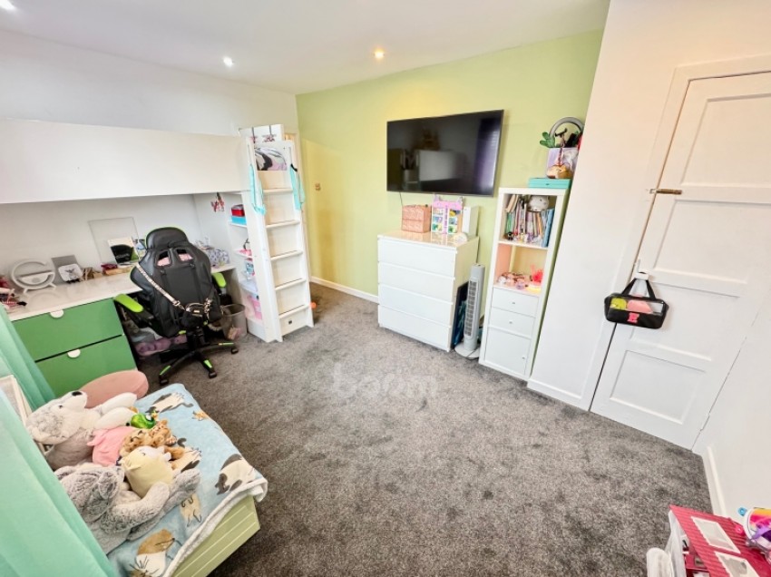 Images for 37 Thorntree Avenue, Beith, Ayrshire, KA15 2EE, UK