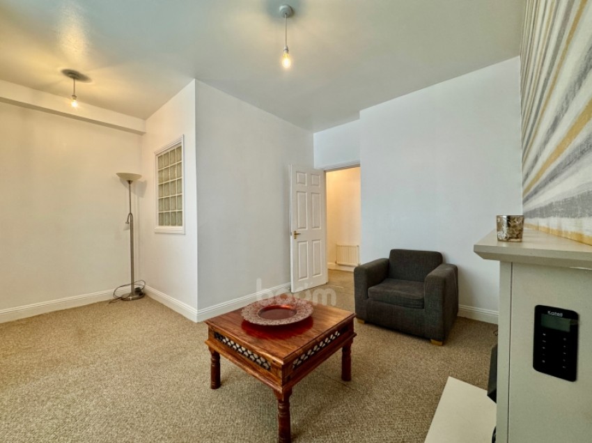Images for Ground Right 19 Townhead, Beith, Ayrshire, KA15 1DY, UK