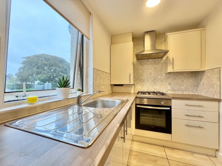 Images for 19 Calderpark Street, Lochwinnoch, Renfrewshire, PA12 4AT, UK