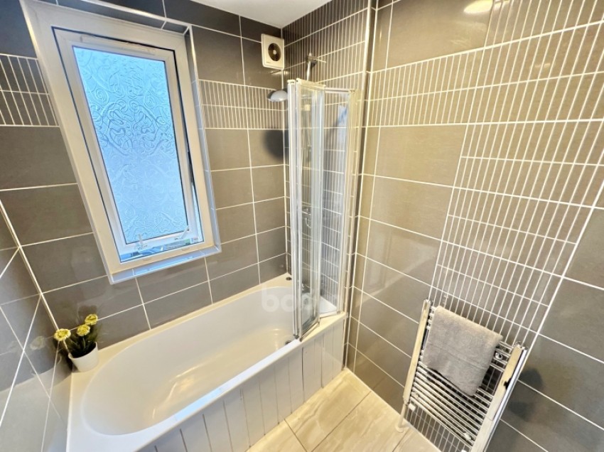 Images for 19 Calderpark Street, Lochwinnoch, Renfrewshire, PA12 4AT, UK