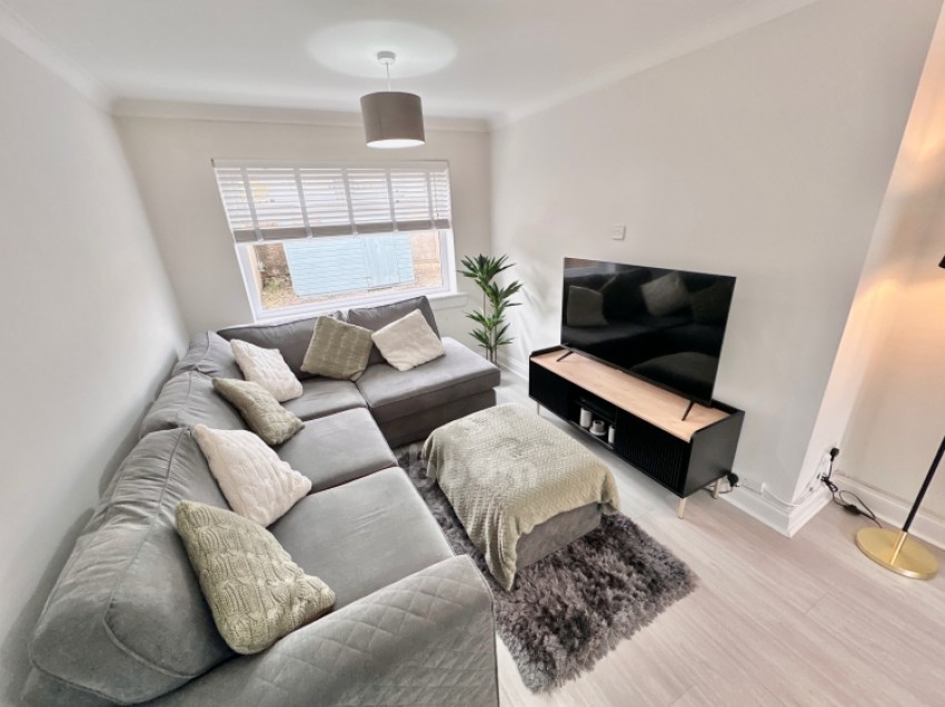 Images for 124 Brediland Road, Linwood, Paisley, Renfrewshire, PA3 3RR, UK
