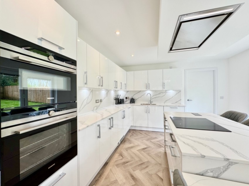 Images for 6 Cairnmaith, Erskine, PA8 7FA, UK