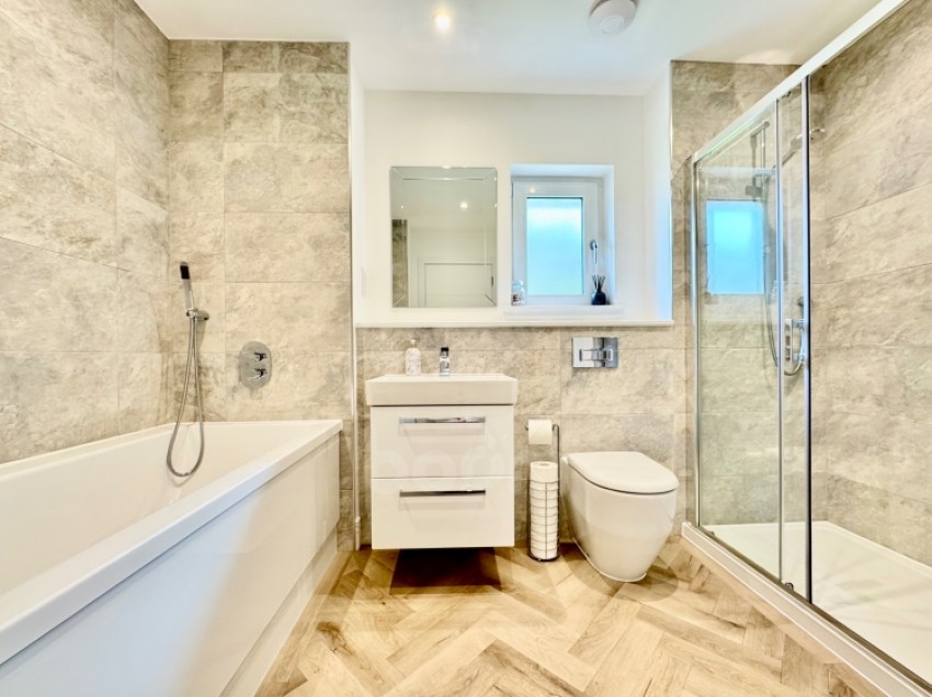 Images for 6 Cairnmaith, Erskine, PA8 7FA, UK