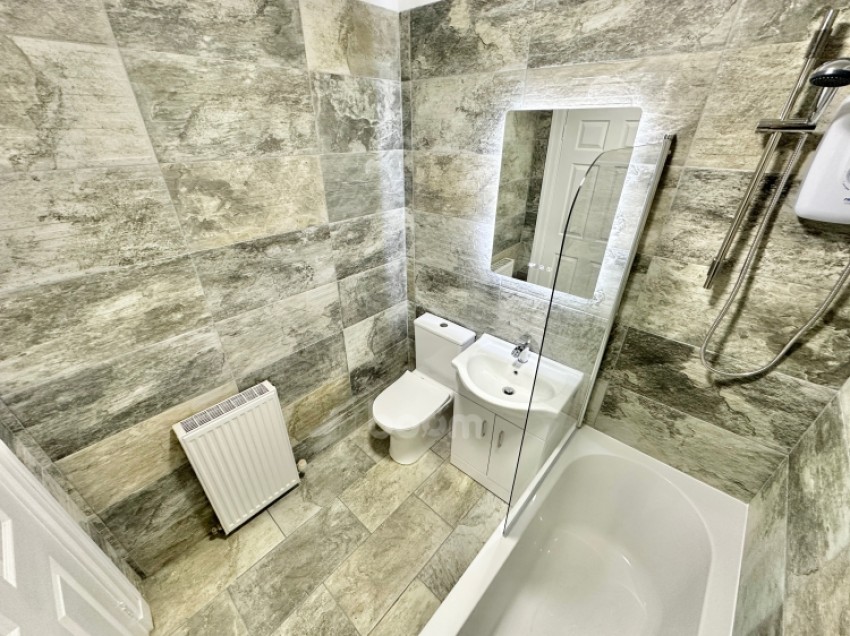 Images for Flat 0/1, 1 Mayfield North Street, Houston, Johnstone, Renfrewshire, PA6 7HF, UK