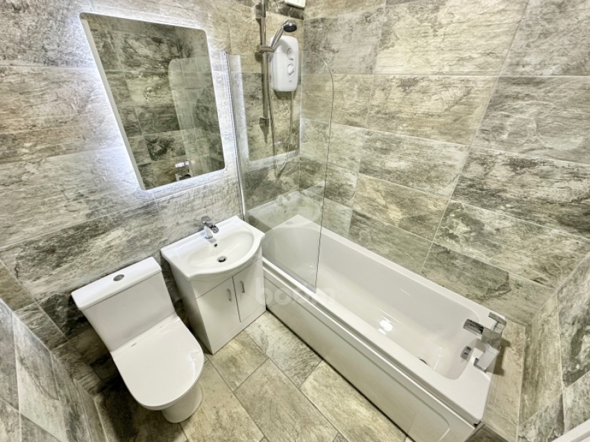 Images for Flat 0/1, 1 Mayfield North Street, Houston, Johnstone, Renfrewshire, PA6 7HF, UK