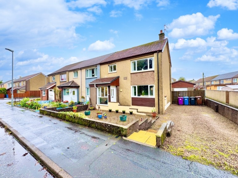 8 Briery Court, Kilbirnie, Ayrshire, KA25 6JD, UK