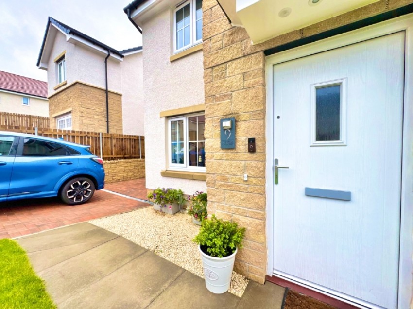 Images for 9 Colville Crescent, Beith, Ayrshire, KA14 3BG, UK