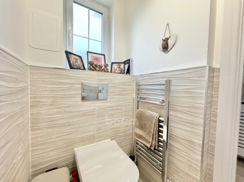 Images for 9 Colville Crescent, Beith, Ayrshire, KA14 3BG, UK