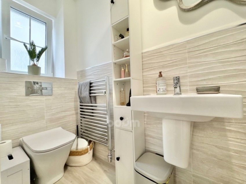 Images for 9 Colville Crescent, Beith, Ayrshire, KA14 3BG, UK