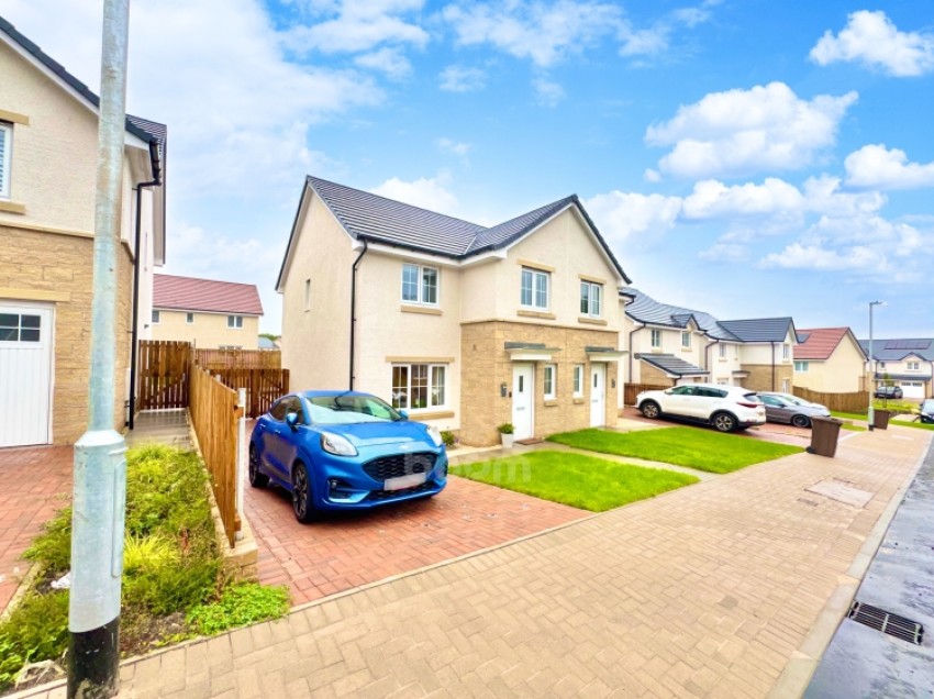Images for 9 Colville Crescent, Beith, Ayrshire, KA14 3BG, UK
