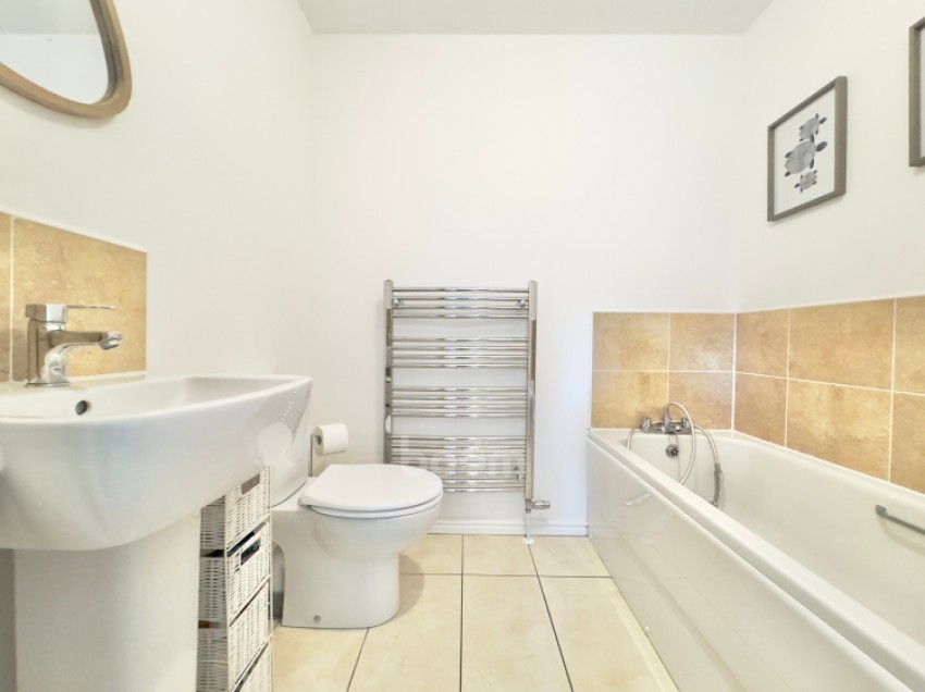 Images for 9 Hallhill Drive, Johnstone, Renfrewshire, PA5 0TN, UK