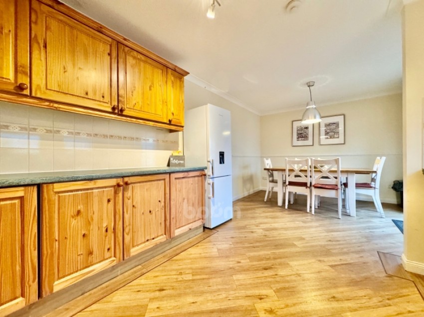 Images for 43 Main Street, Lochwinnoch, Renfrewshire, PA12 4AH, UK