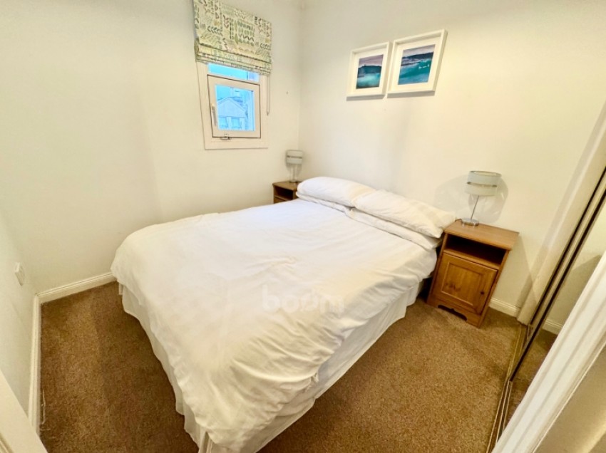 Images for 43 Main Street, Lochwinnoch, Renfrewshire, PA12 4AH, UK