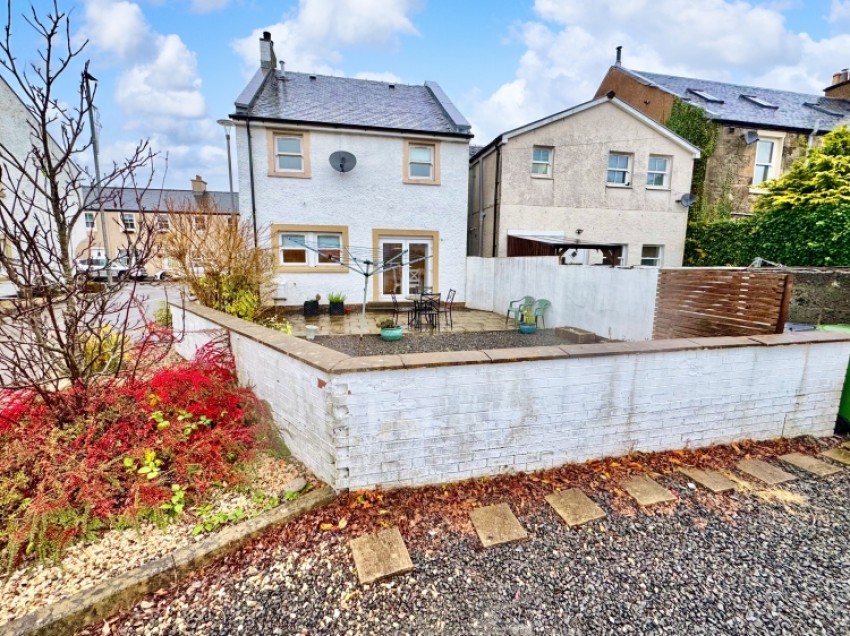 Images for 43 Main Street, Lochwinnoch, Renfrewshire, PA12 4AH, UK