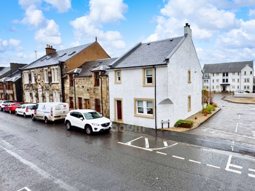 Images for 43 Main Street, Lochwinnoch, Renfrewshire, PA12 4AH, UK