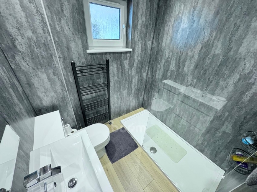 Images for 20c Wilson Street, Beith, Ayrshire, KA15 2BG, UK