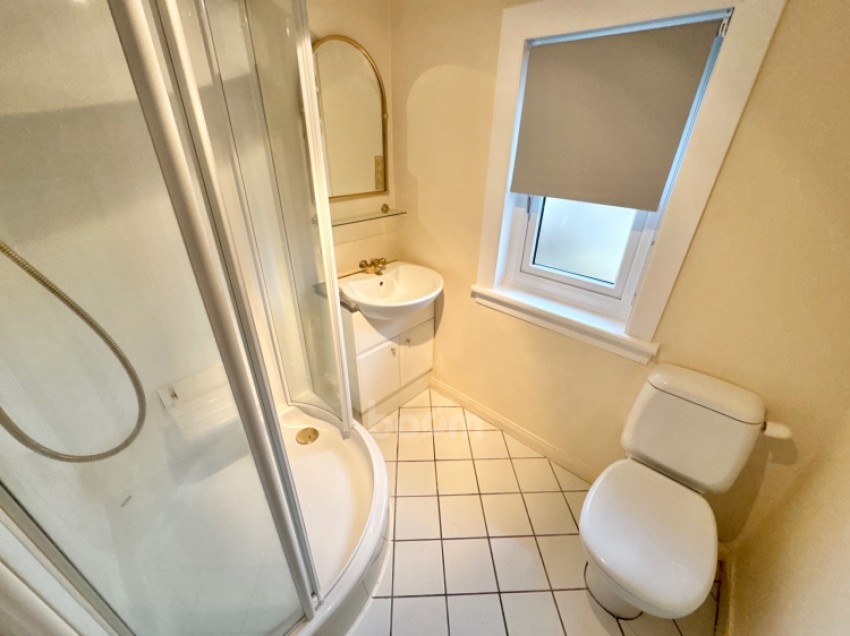 Images for 1 Pickerstonhill, Motherwell, Lanarkshire, ML1 5BW, UK