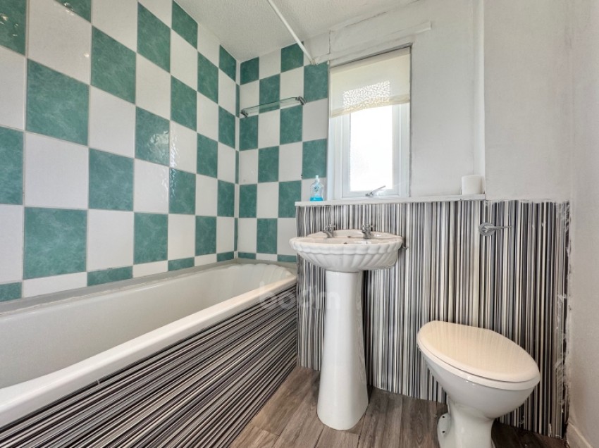 Images for 38 McMillan Crescent, Beith, Ayrshire, KA15 1BP, UK