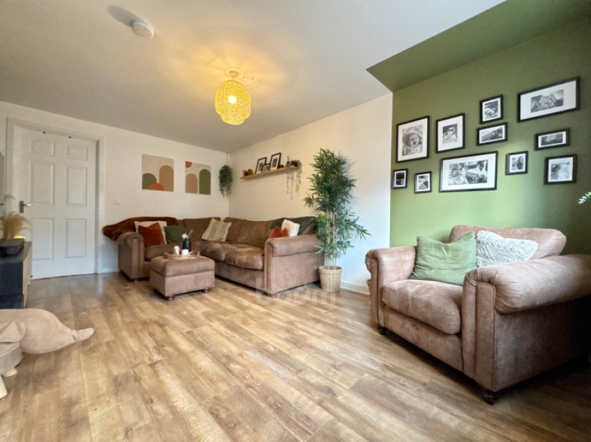 Images for 10 Sutherland Avenue, Stewarton, Kilmarnock, Ayrshire, KA3 3FF, UK