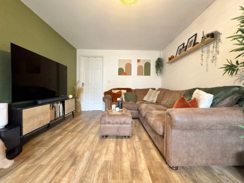 Images for 10 Sutherland Avenue, Stewarton, Kilmarnock, Ayrshire, KA3 3FF, UK