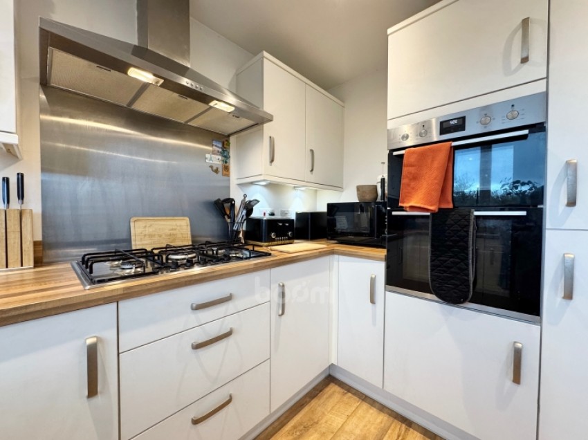 Images for 10 Sutherland Avenue, Stewarton, Kilmarnock, Ayrshire, KA3 3FF, UK