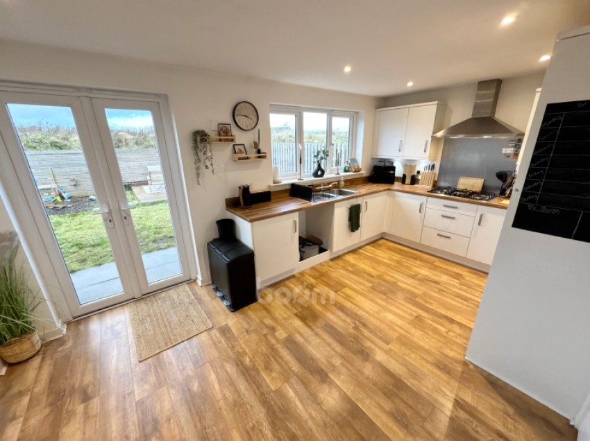 Images for 10 Sutherland Avenue, Stewarton, Kilmarnock, Ayrshire, KA3 3FF, UK