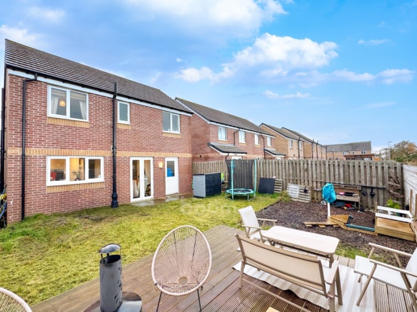 Images for 10 Sutherland Avenue, Stewarton, Kilmarnock, Ayrshire, KA3 3FF, UK