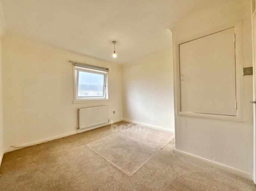 Images for 32 Russell Place, Linwood, Paisley, Renfrewshire, PA3 3SR, UK