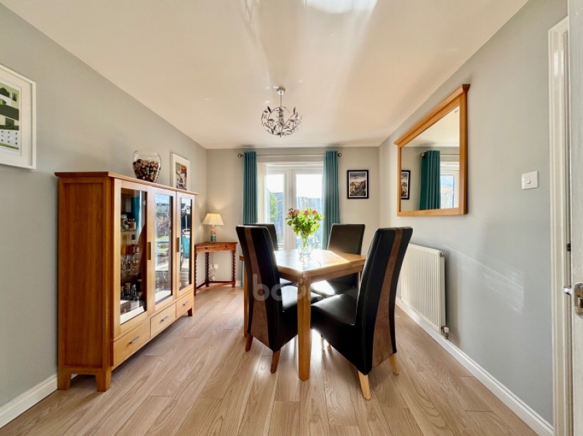 Images for 10 Cartleburn Gardens, Kilwinning, Ayrshire, KA13 7ND, UK