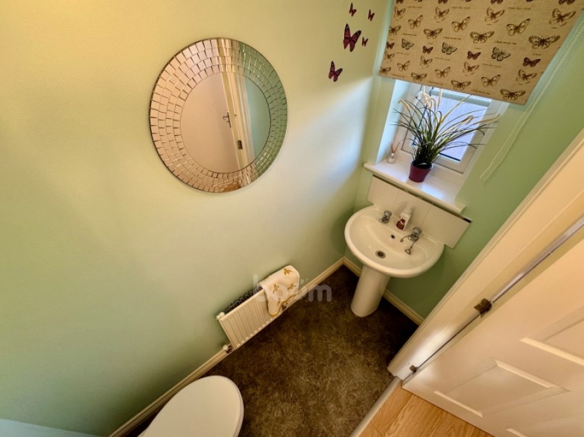 Images for 10 Cartleburn Gardens, Kilwinning, Ayrshire, KA13 7ND, UK
