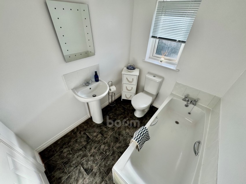 Images for 10 Cartleburn Gardens, Kilwinning, Ayrshire, KA13 7ND, UK