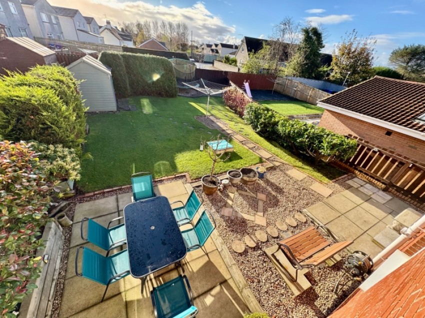 Images for 10 Cartleburn Gardens, Kilwinning, Ayrshire, KA13 7ND, UK