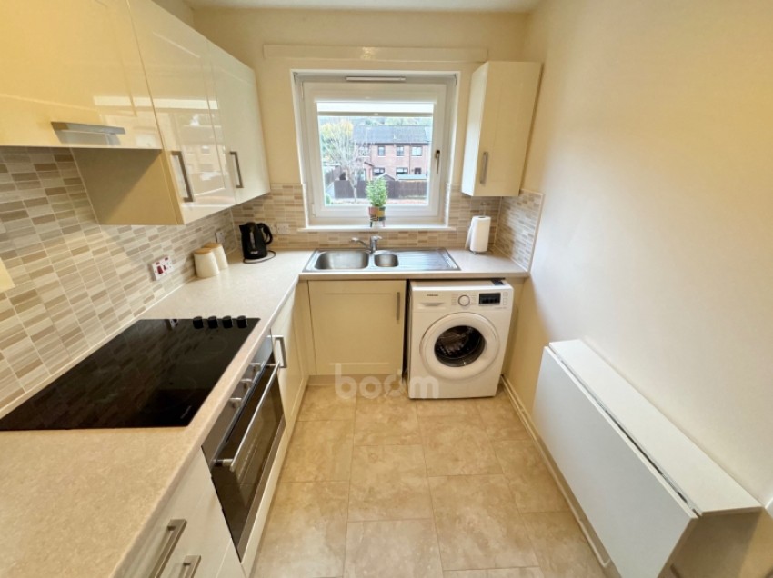 Images for 423 Castle Gait, Paisley, Renfrewshire, PA1 2HE, UK