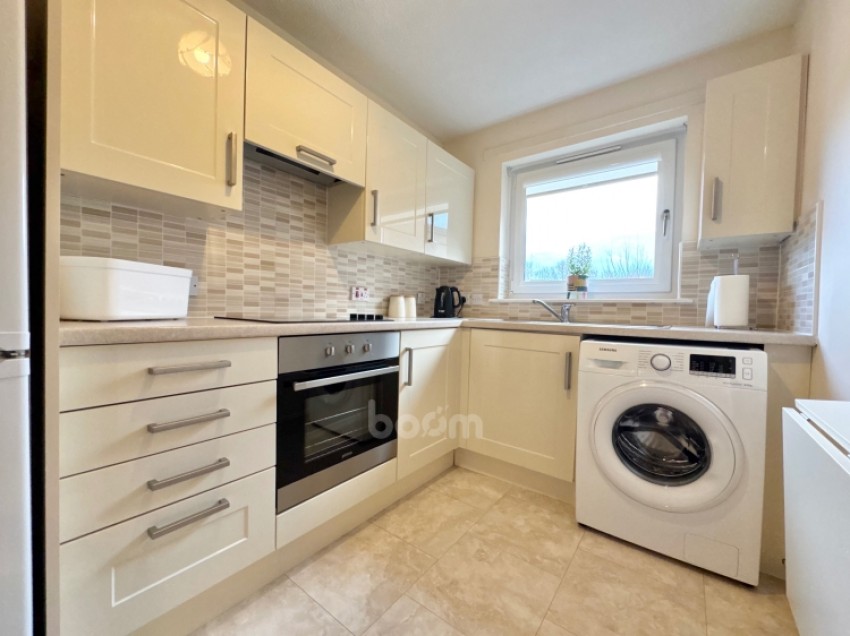 Images for 423 Castle Gait, Paisley, Renfrewshire, PA1 2HE, UK