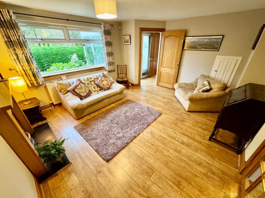 Images for 26 Speirs Road, Lochwinnoch, Renfrewshire, PA12 4BS, UK