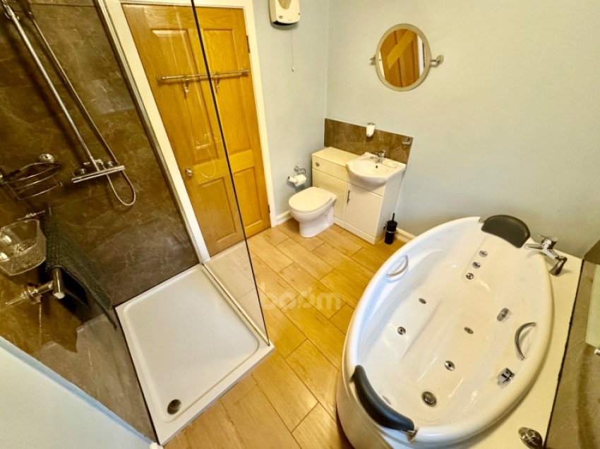 Images for 26 Speirs Road, Lochwinnoch, Renfrewshire, PA12 4BS, UK