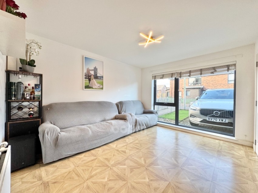 Images for 34 Shortroods Road, Paisley, Renfrewshire, PA3 2NF, UK