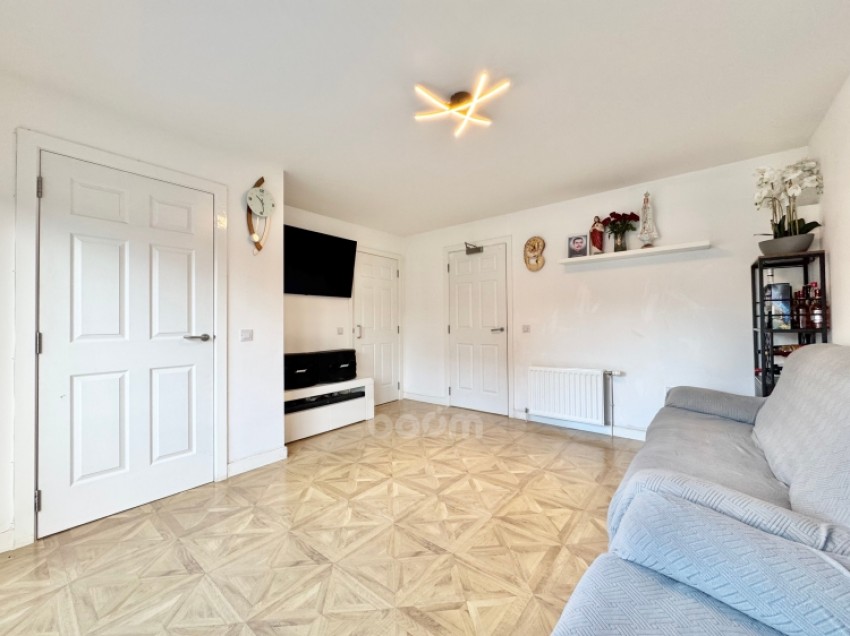 Images for 34 Shortroods Road, Paisley, Renfrewshire, PA3 2NF, UK